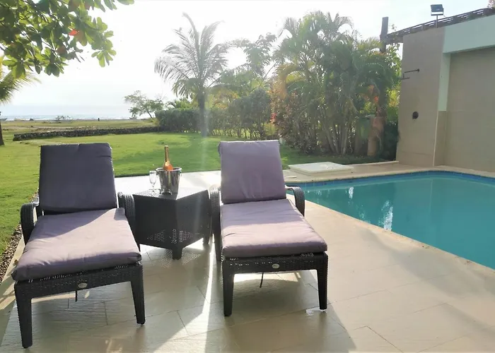 Beach Villa Sol & Mar Cartagena, Beachfront & Private Pool