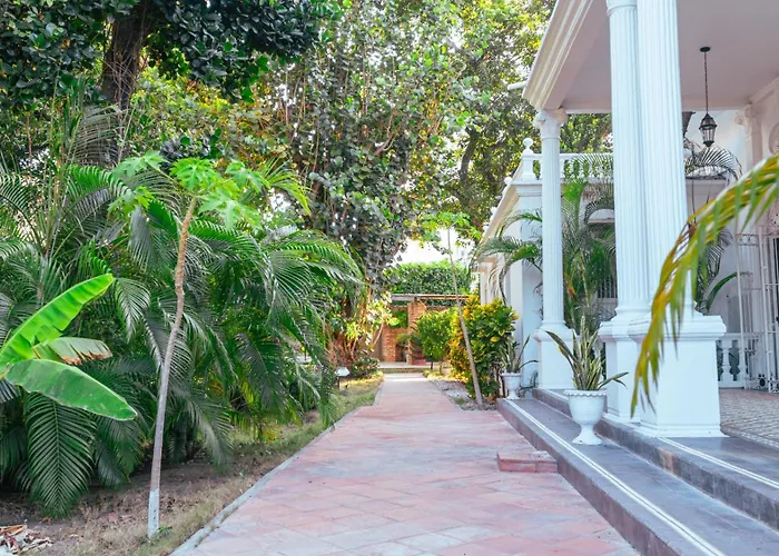 Casa Niza - Colonial House
