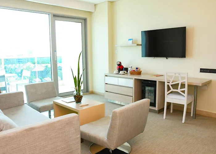 Las Americas Torre Del Mar